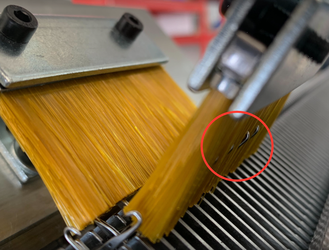 behind brushes 1.PNG